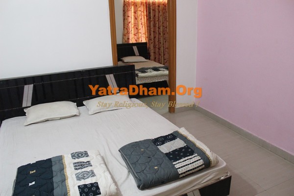 Swaminarayan_Ashram_Dharamshala_4 Bed_Non A/c. Room_View2