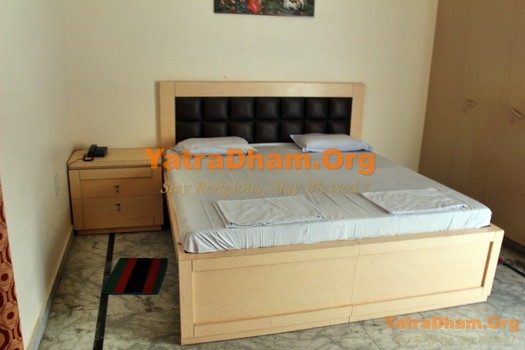 Anand Dham Ashram Dharamshala 2 Bed Rooms