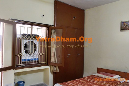 Anand Dham Ashram Dharamshala 2 Bed Cooler Room_view2