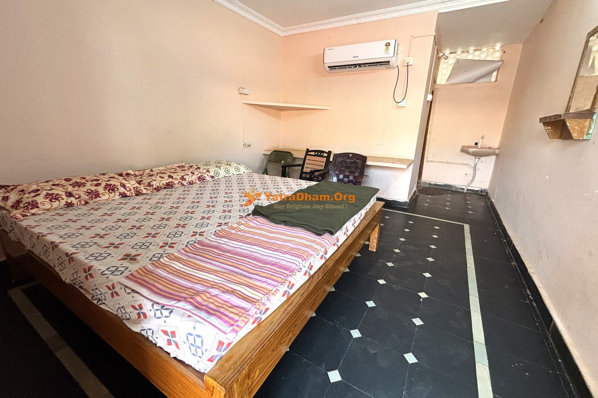 New Gowari Shankar Lodge - Srisailam (Sundipenta)