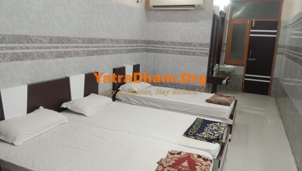 Varanasi - Vasavi Sadan_3 bed room_View1