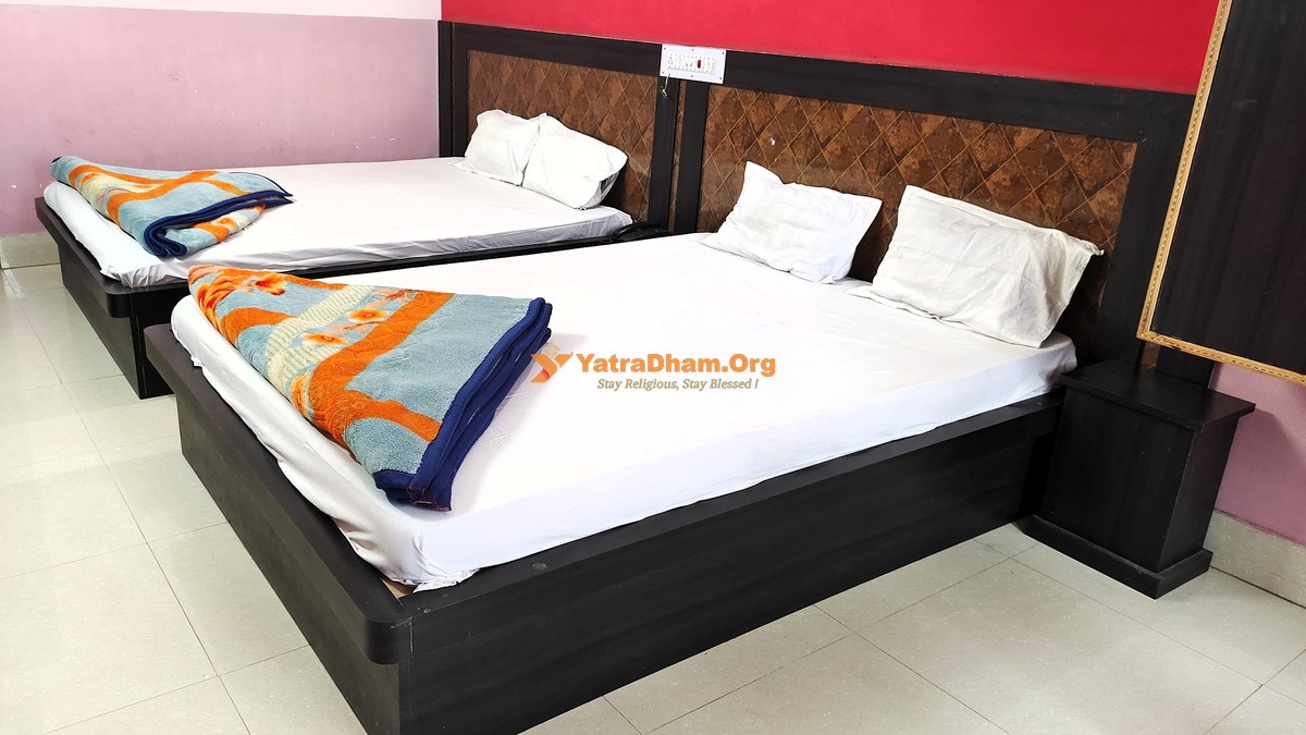 New Yatrik Hotel - Deoghar