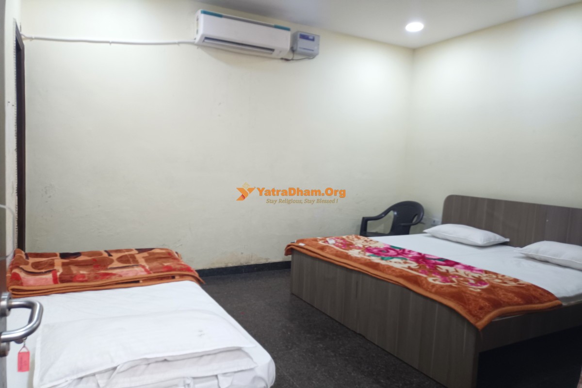 Shri Anant Bhawan Ashram - Vrindavan