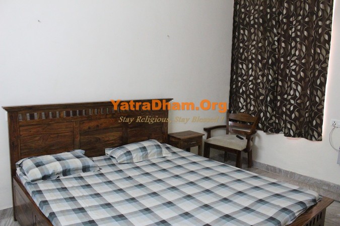 Salasar Jagannath Bhavan 2 Bed AC Room View2