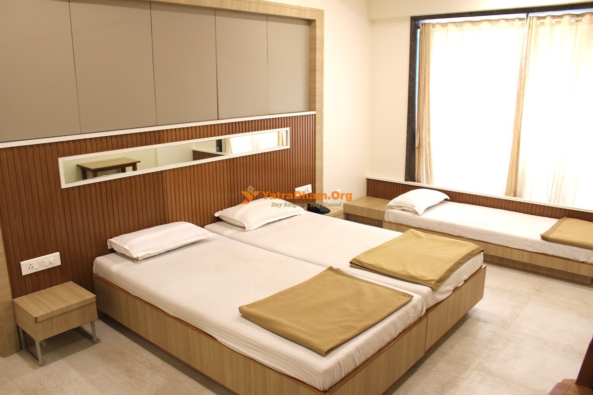 New Patel Sanatorium - Lonavala