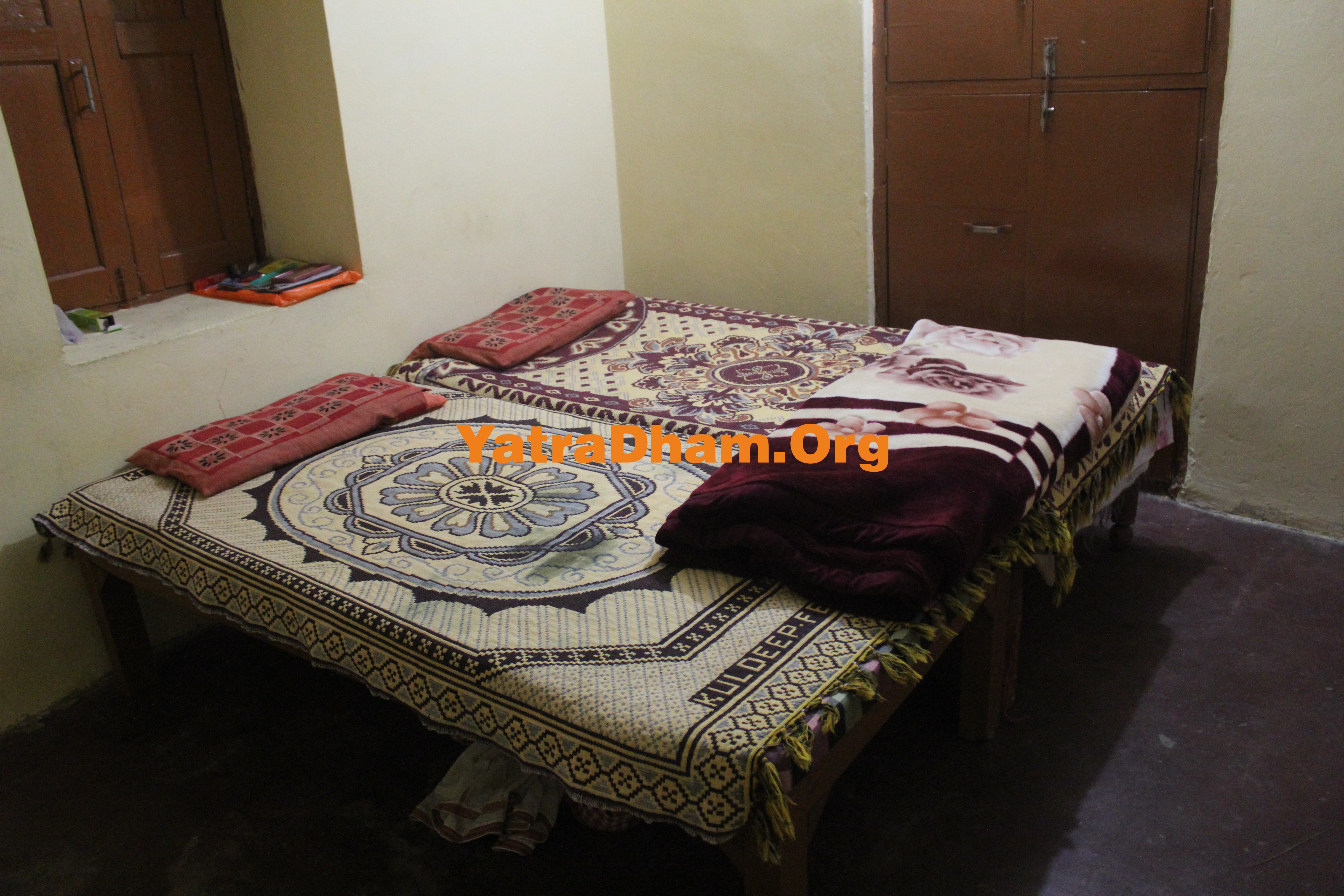 Uttarkashi Ramanand Kutir Ashram Room View1
