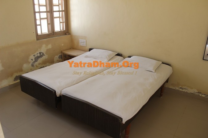 Gopibai Birla Guest House - 2 Bed Room View 2