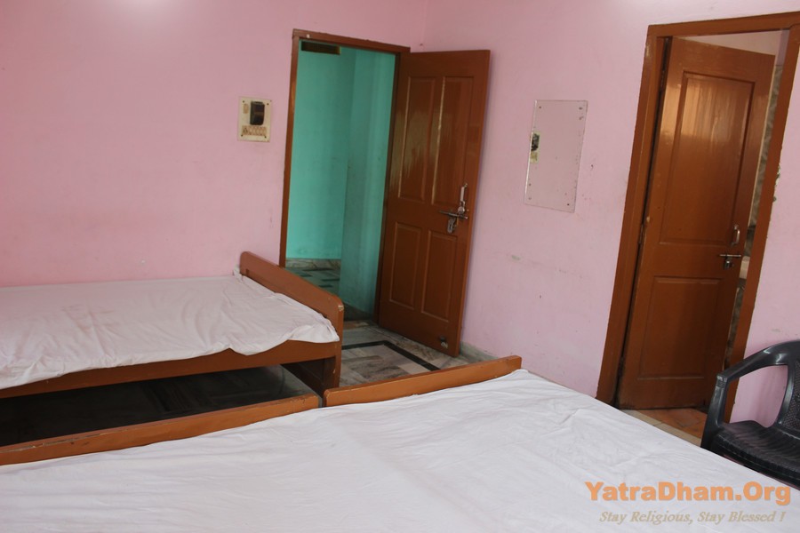 Varanasi Gaudiya Mission Dharamshala (Building 2) Room View6