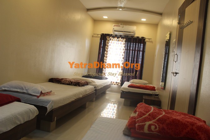 Aundha Nagnath - Agarwal Yatri Nivas Room View2