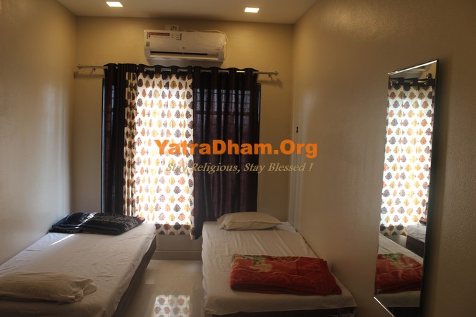 Aundha Nagnath - Agarwal Yatri Nivas Room View3