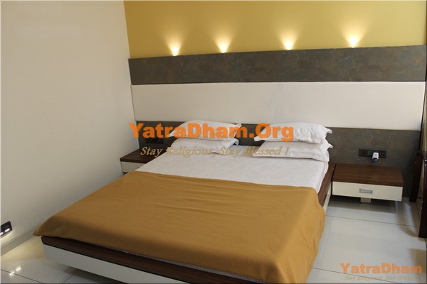 Saurashtra_Leuva_Patel_Dharmashala_Dwarka_Suite A/c. Room_View1