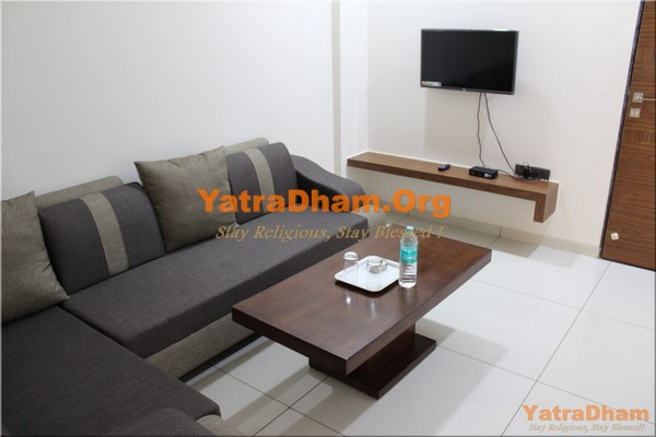 Saurashtra_Leuva_Patel_Samaj_Dharmashala_Dwarka_Suite A/c. Room_View3
