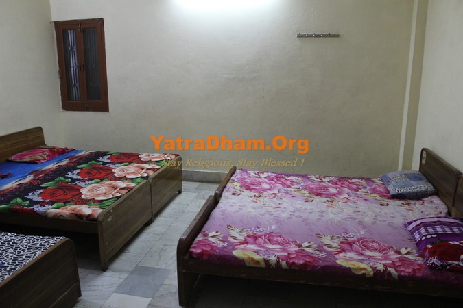 Vrindavan Batala Ashram Dharamshala Room View2