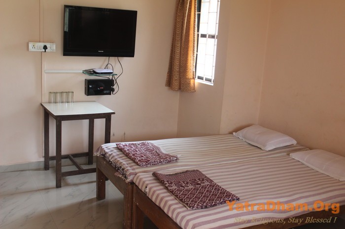Lonavala_Vishwa_Lad_Parishad_Sanatorium_6 Bed Non A/c. Room_View2