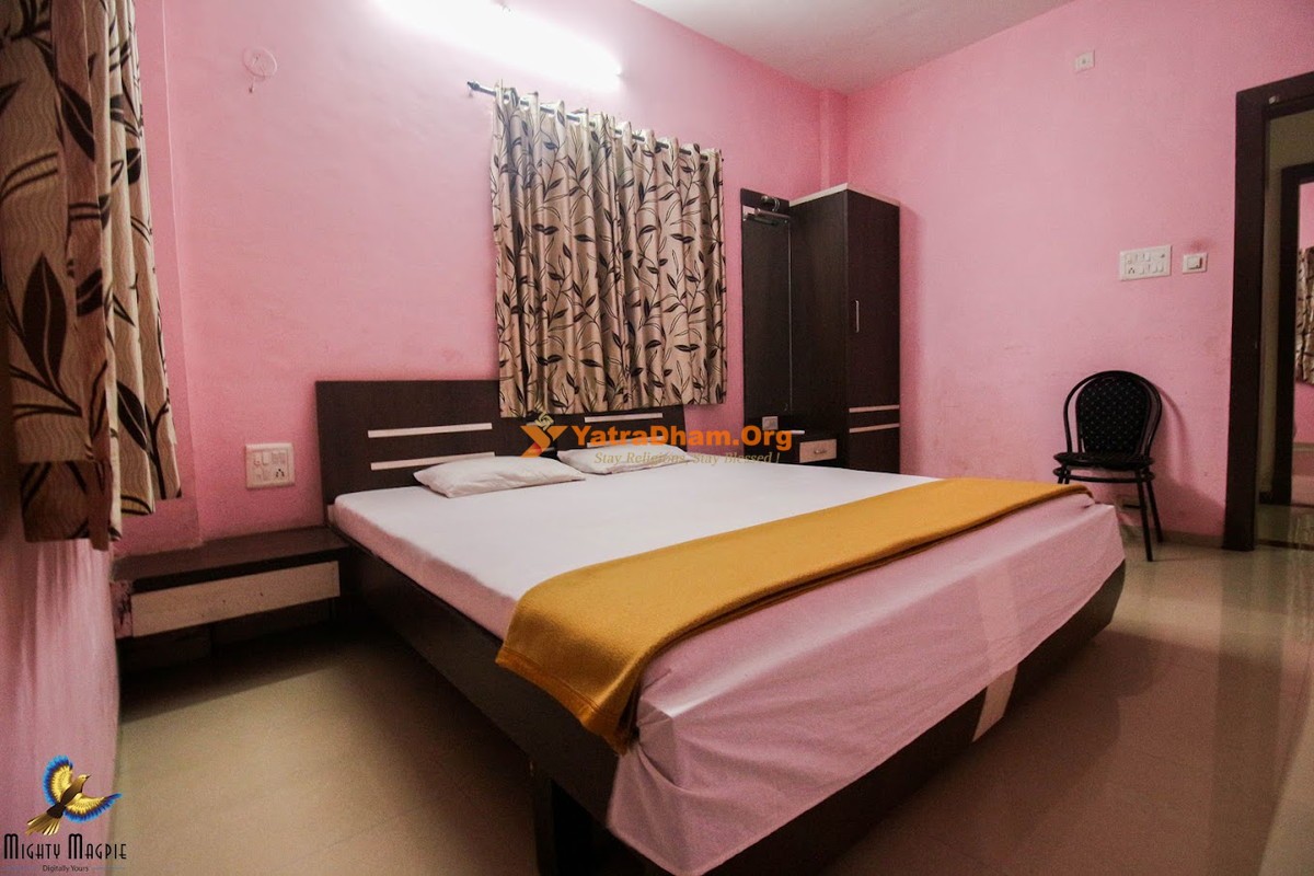 Hotel Lenyadri International - Lenyadri