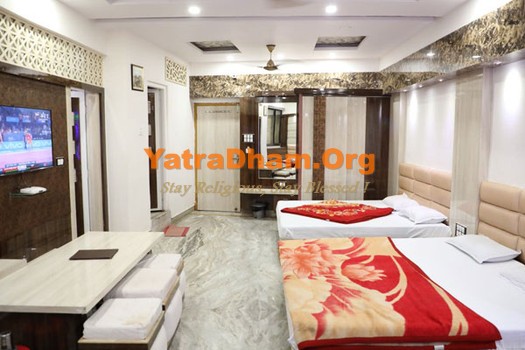 Ajmer - YD Stay 29002 (Hotel Sahil) 4 Bed Deluxe AC Room View 1