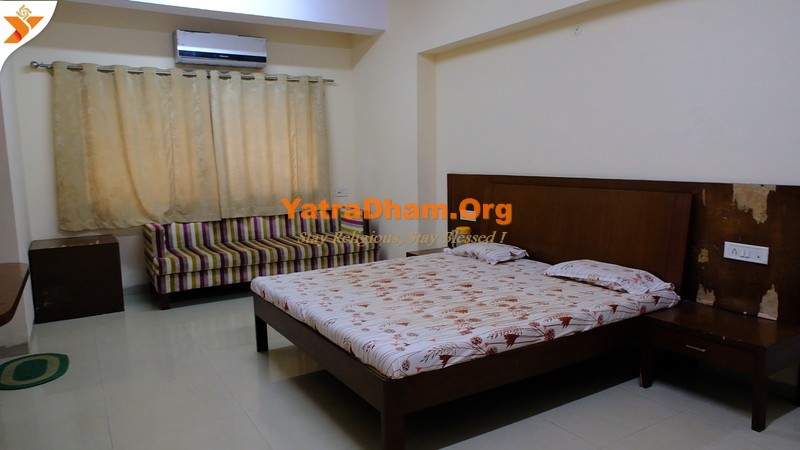 Indore - Gujarati Samaj Guest House 2 Bed Rom View 1