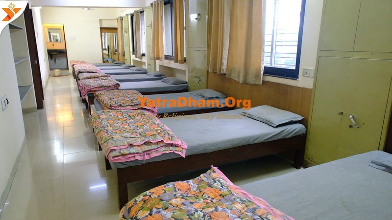 Indore - Gujarati Samaj Guest House 8 Bed Room View