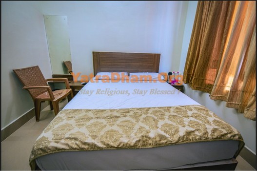 Jagannath Puri - Jagannath Ballav Bhakta Niwas - Room View 1