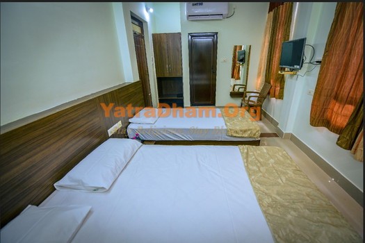 Jagannath Puri - Jagannath Ballav Bhakta Niwas - Room View 5