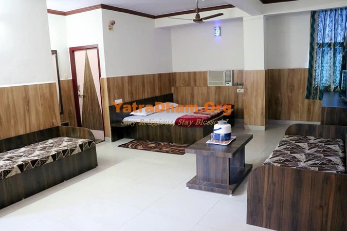 Pachmarhi - YD Stay 228001 Jain Residency Hotel Room View4