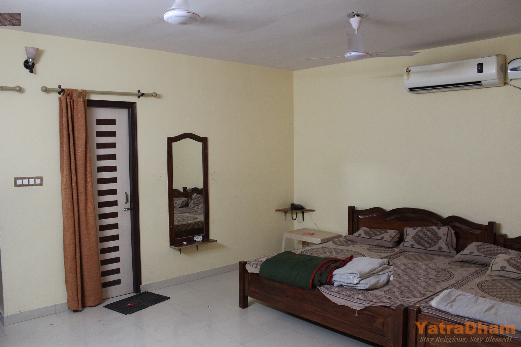 Jodhpur_Muhta_ji_Mandir_Tirth_Muhta_Haveli_3 Bed_A/c. Room_View1