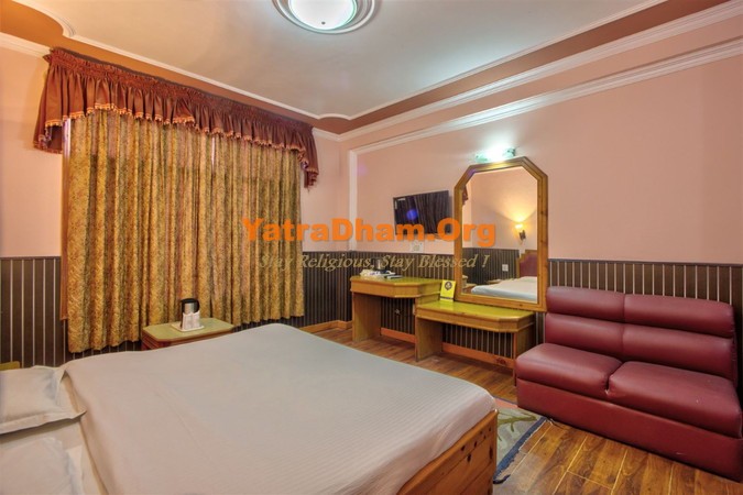 Manali - YD Stay 17702 Hotel Jupiter Room View4