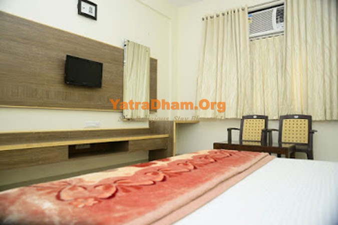 Khatu Shyam Karnavati Bhawan Dharamshala Room View3