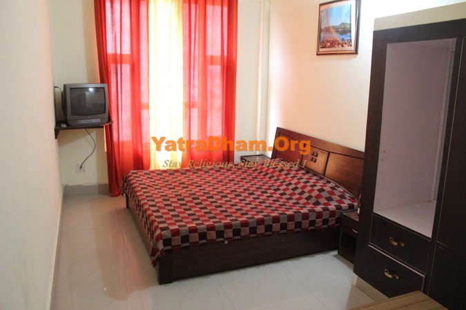 Katra Yatri Nivas 2 Bed Non AC Room View 4