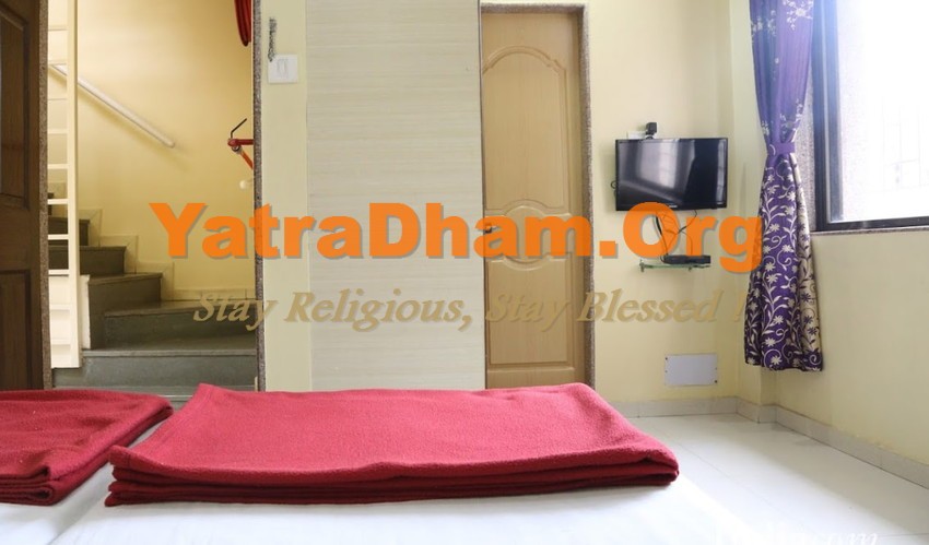 Kolhapur Wadikar Bhakta Niwas 2 Bed Ac Room