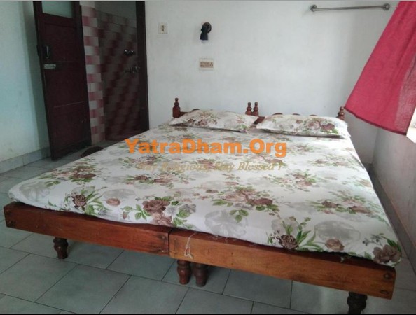 Kovalam - YD Stay 277001 (Devi Holiday Inn) Room View5