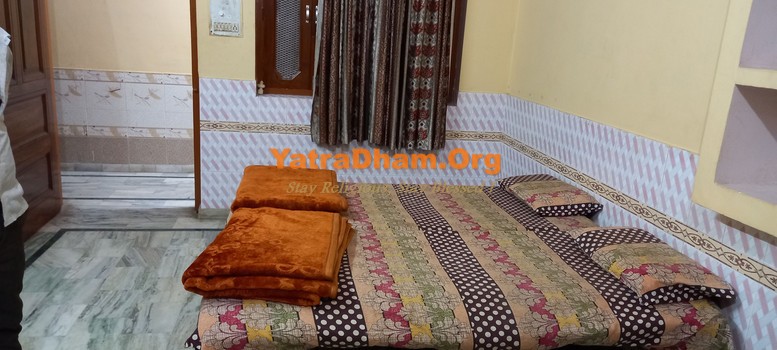 Gokul (Mathura) - Shri Krishna Kunj Atithi Gruh - B 2 Bed Non AC Room View 2