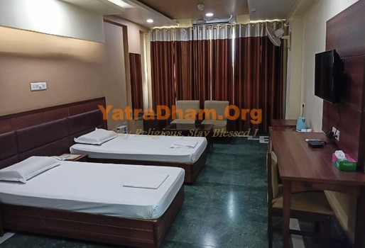 Hotel Gomti - Lucknow