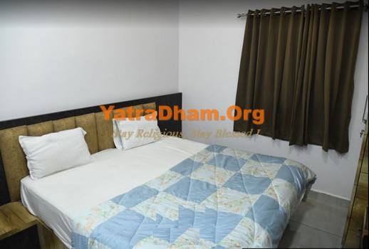 Mata No Madh (Kutch Bhuj) - YD Stay 94005 (Maa Ashapura Hotel) 2 Bed Room View 3
