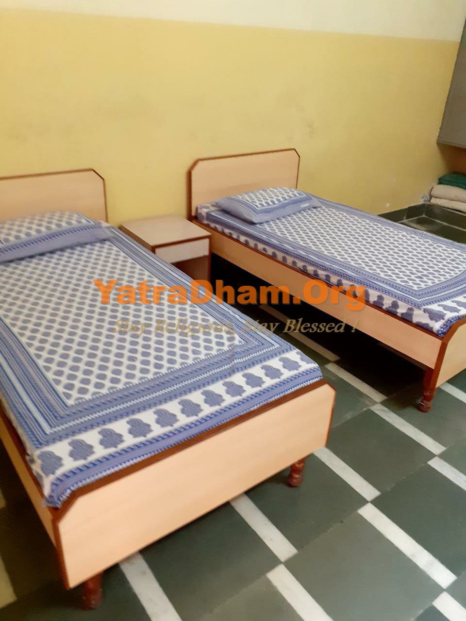 Malpura (Tonk) - Jain Kushalsuri Dadawadi Room View1