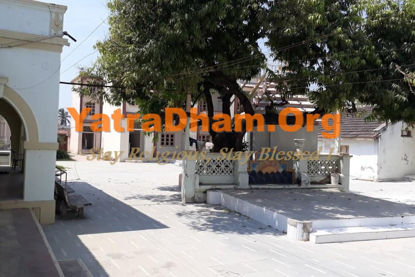 Mangrol - Suparshwa Jain Derasar Dharamshala Open Ground