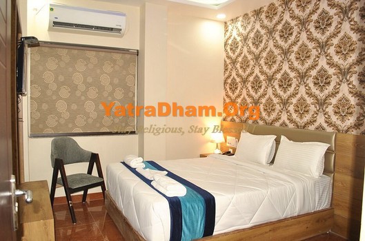 Gaya Hotel Mantra Regency 2 Bed AC Room View 2