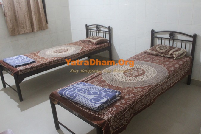 Matano Madh Bhuj Patidar Bhavan 2 Bed Non AC Room View 1