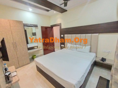 Varanasi - YD Stay 32002 (Hotel Nandini Palace) 2 Bed AC Room View 3