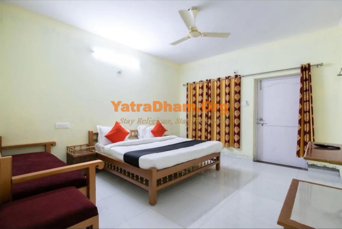 Rajpipla YD Stay 2289 (Narayani Heritage Resort) 2 Bed Room View 4