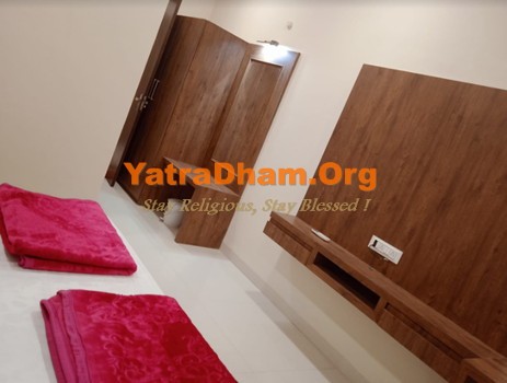 Indore Nasiya Jain Dharamshala 2 Bed Room View 2