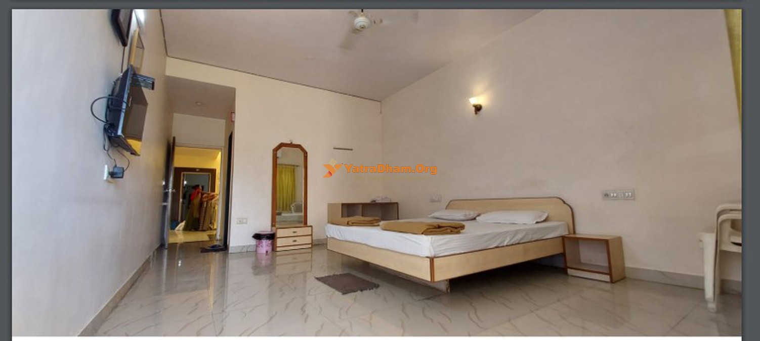 Nathdwara Saurashtra Leuva Patel Samaj 2 bed ac Room View 3