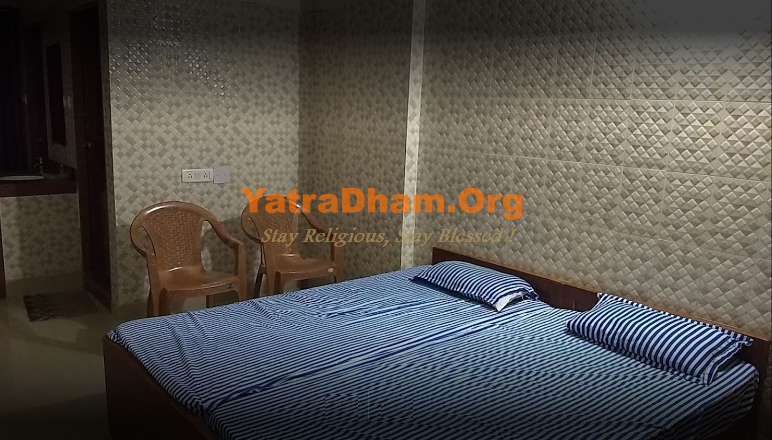 Bhubaneshwar - Odisha Gujarat Bhavan Room View1