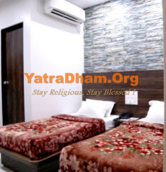 Surat - YD Stay 5002 (Omkar Guest House) 2 Single Bed Room View 1