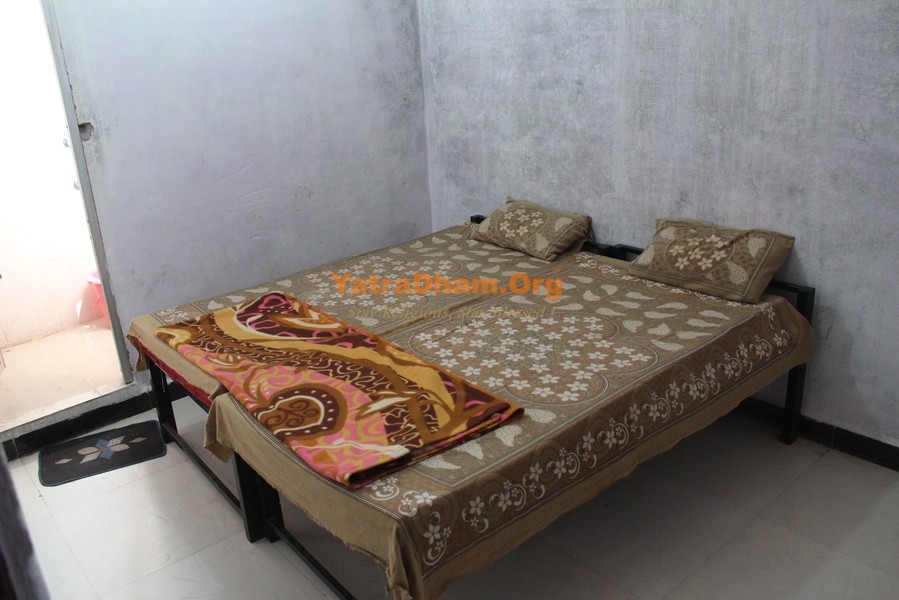 Omkareshwar_Sain_Samaj_Dharamshala_2 Bed_Non Ac Room_View2