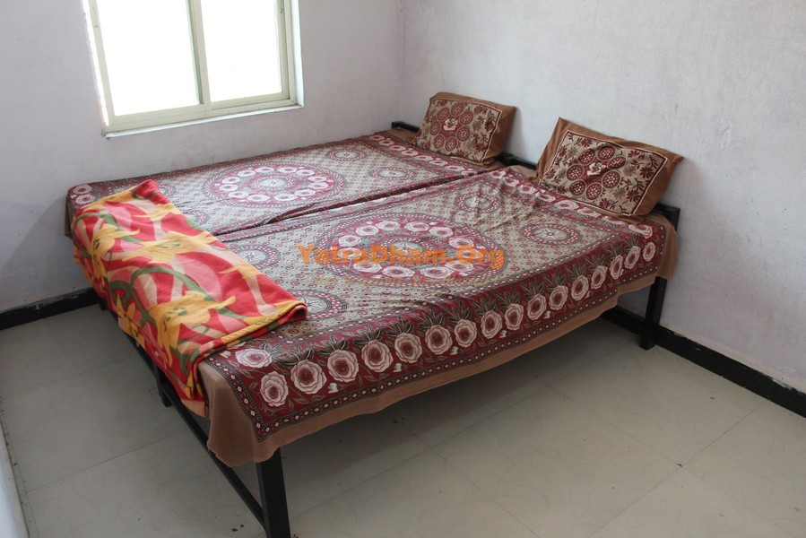 Omkareshwar_Sain_Samaj_Dharamshala_2 Bed_Non Ac Room_View1