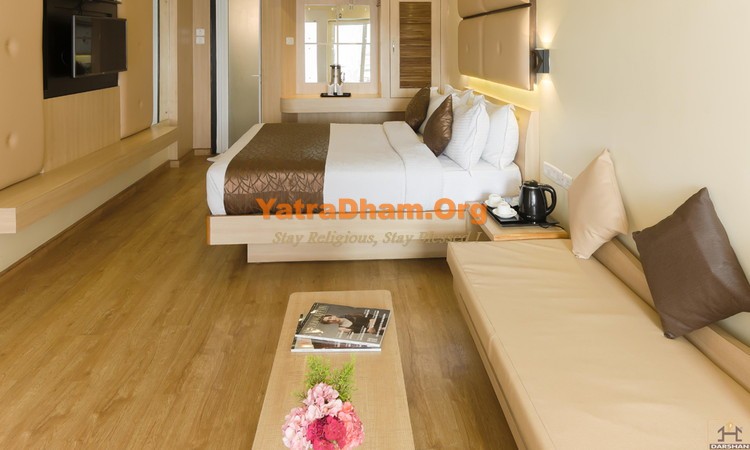 Ooty - YD Stay 259001 Hotel Darshan Room View3