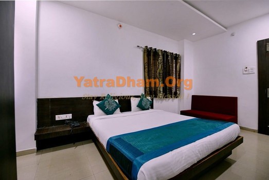 Ujjain Hotel Kshipra Dham Room View 9