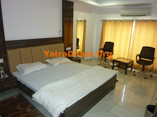 Haridwar Tej Ram Dharam Paul 2 Bed A/c. Room