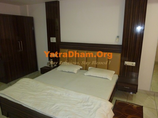 Haridwar Tej Ram Dharam Paul Dharamshala 2 Bed A/c. Room View2